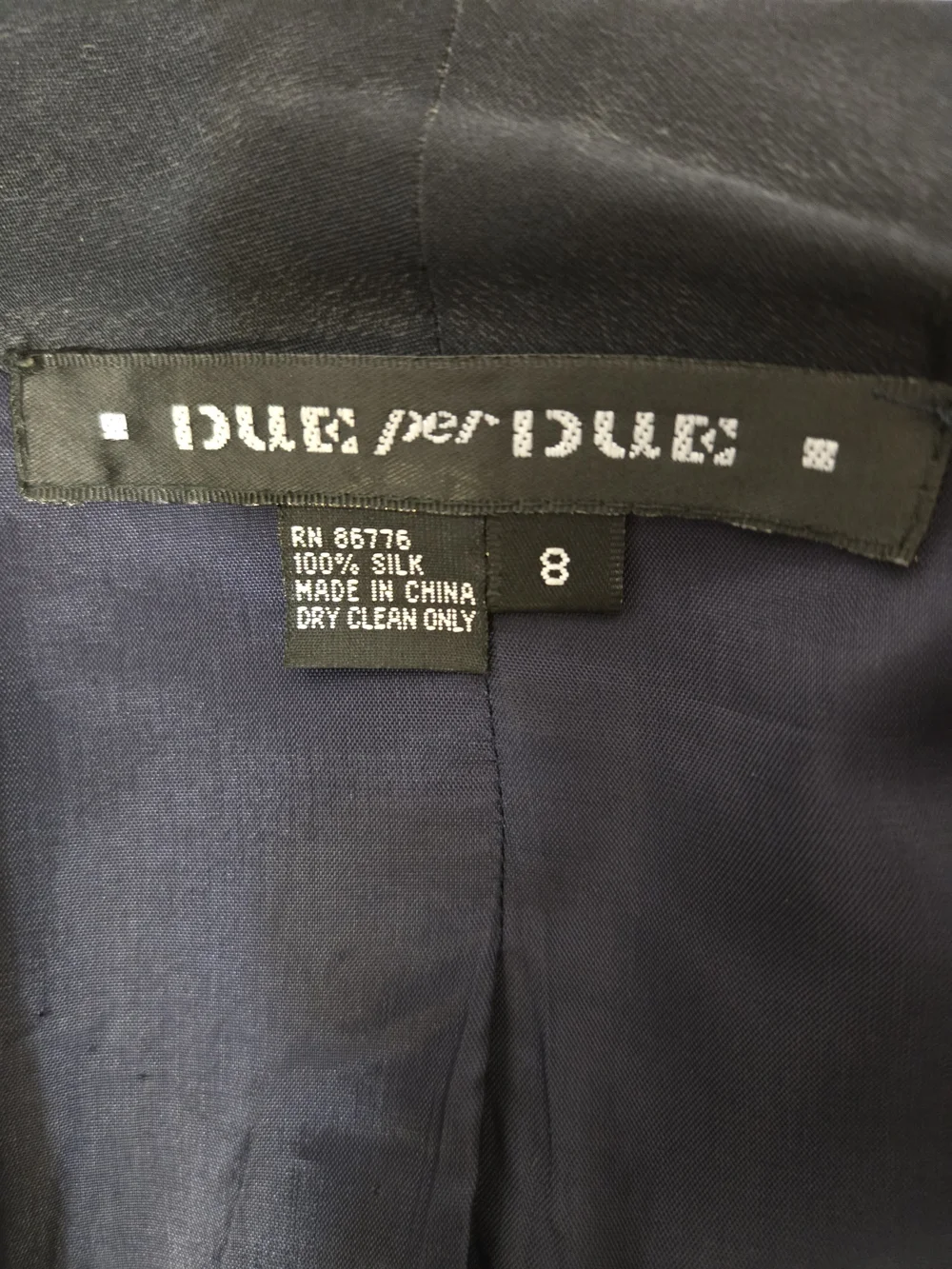 due per due sleek charcoal